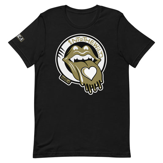 Vampy Love gold tee